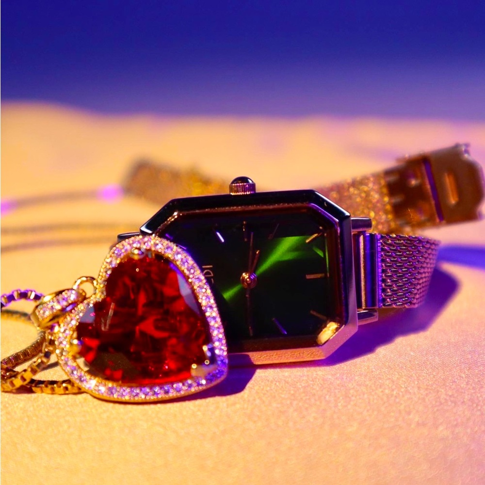 Golden Quartz Green Women’s Watch